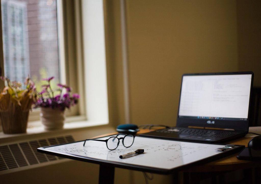 study, school, nature, college, nyc, apartment, glasses, plants, laptop